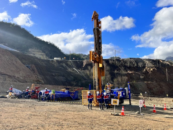 BMP Drill drilling rig and project crew at a mining site in Indonesia